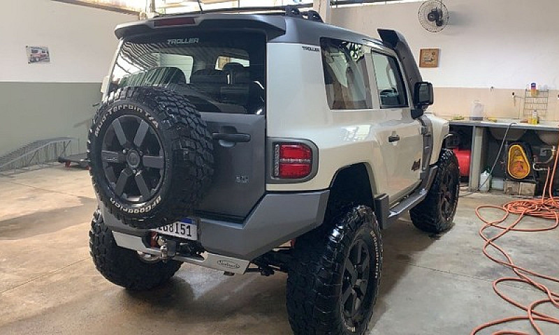 Troller T4 2016...