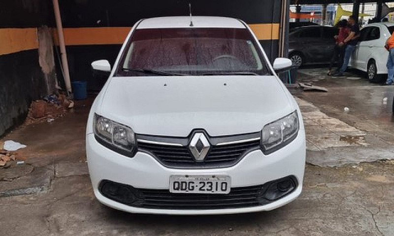 Renault Logan 2015...