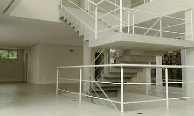Belíssima Casa Com V...