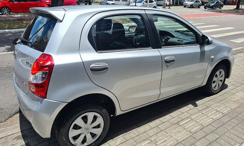 Etios 1.5 Xs 2016...