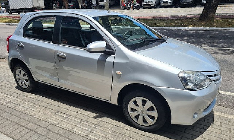 Etios 1.5 Xs 2016...