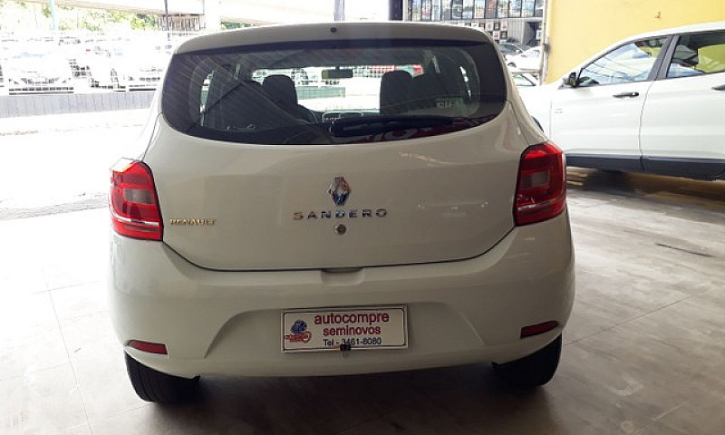 Sandero Autentic 1.0...