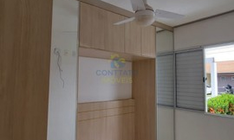 Casa Condomínio Fech...