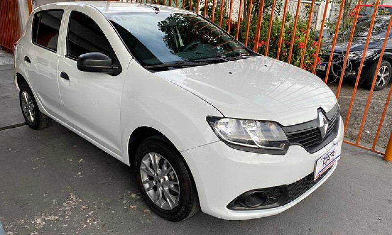 Renault Sandero Auth...