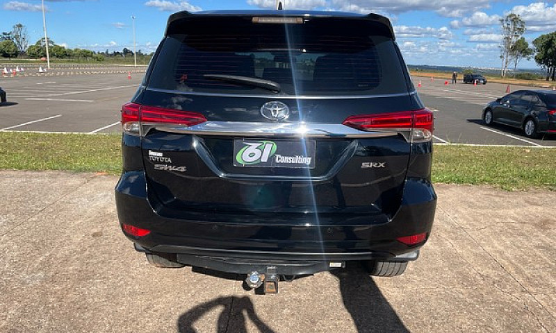 Toyota Hillux Sw4 7 ...