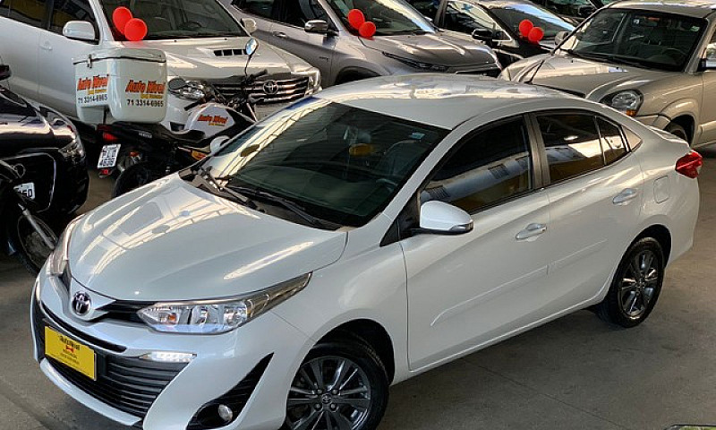 Toyota Yaris Sedan 1...