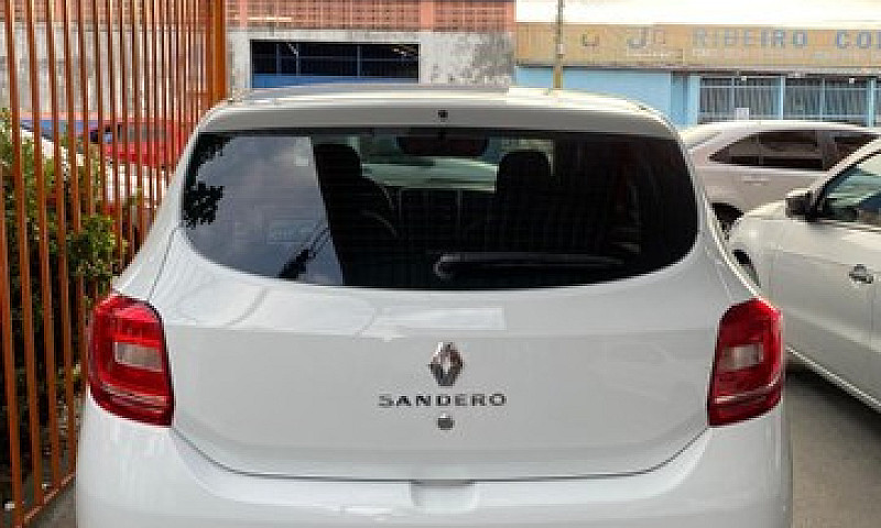 Renault Sandero Auth...