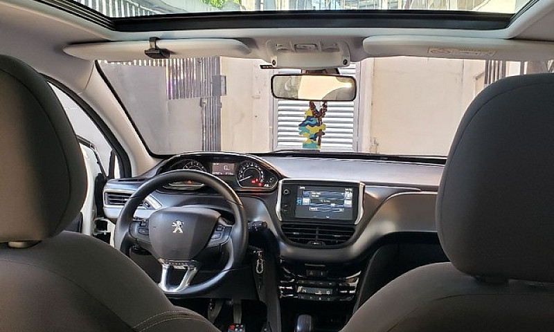 Peugeot 208 Griffe- ...