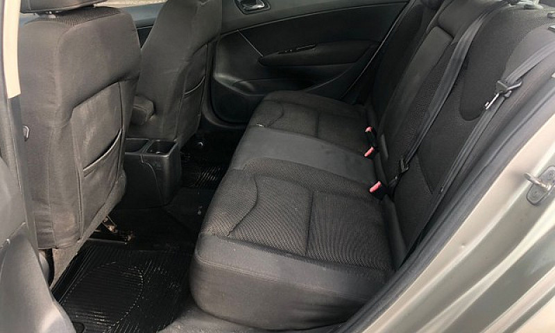 Peugeot 408 2012...