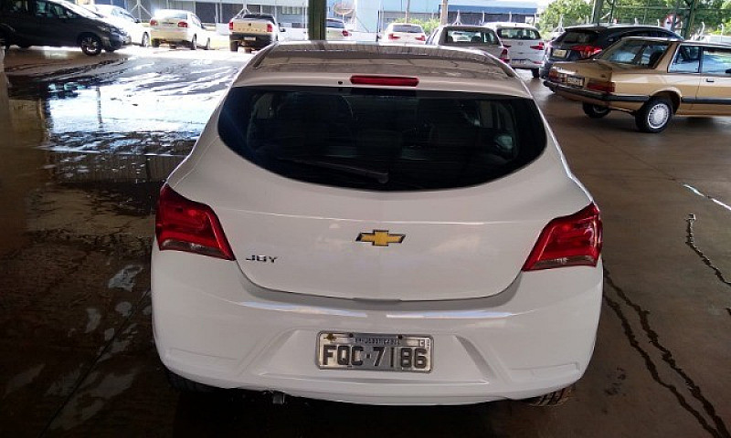 Chevrolet Onix Joy 2...