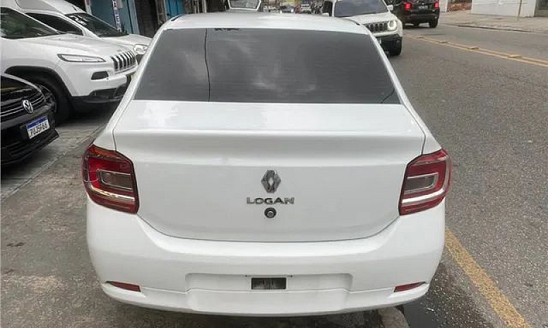 Renault Logan 2020 1...