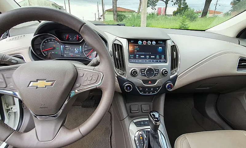Cruze Sport Hatch Lt...