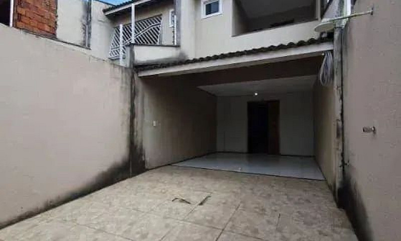 Casa Com 3 Dormitóri...