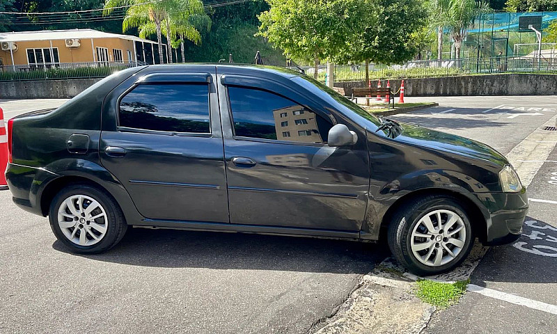 Renault Logan Expres...