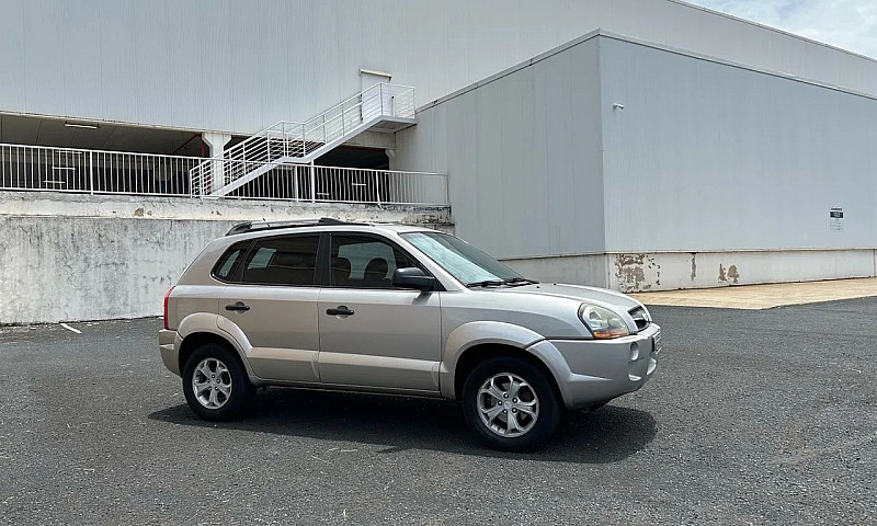 Hyundai Tucson 2.0 1...
