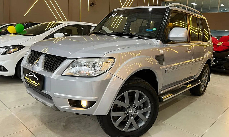 Mitsubishi Pajero Tr...