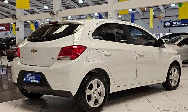 Chevrolet Onix Hatch...