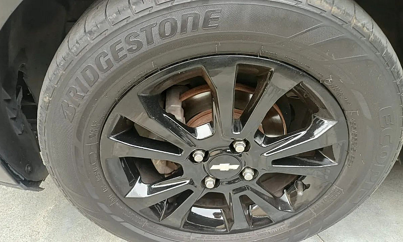 Chevrolet Onix Hatch...