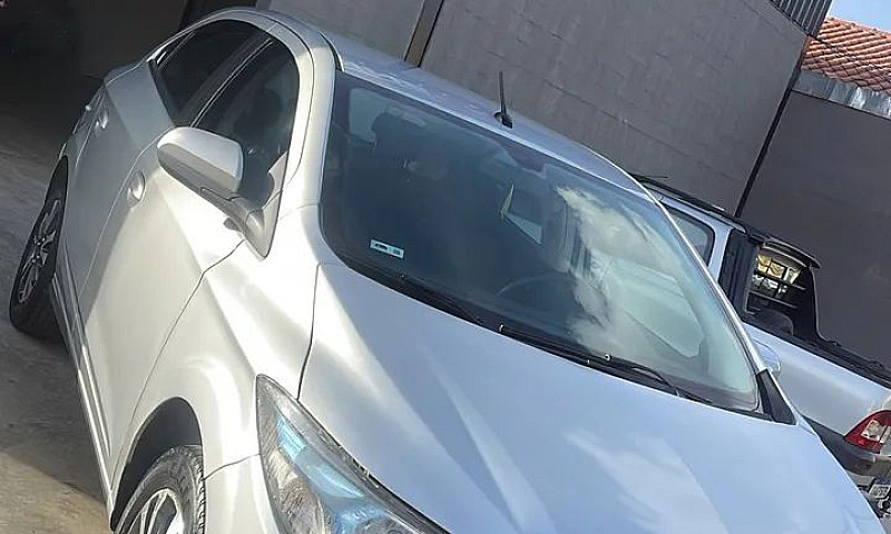 Chevrolet Onix Hatch...