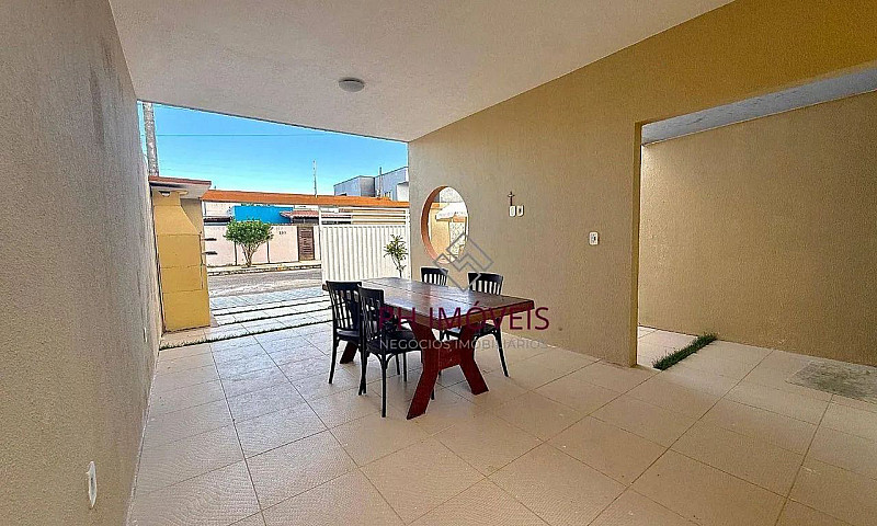 Casa Com 3 Dormitóri...