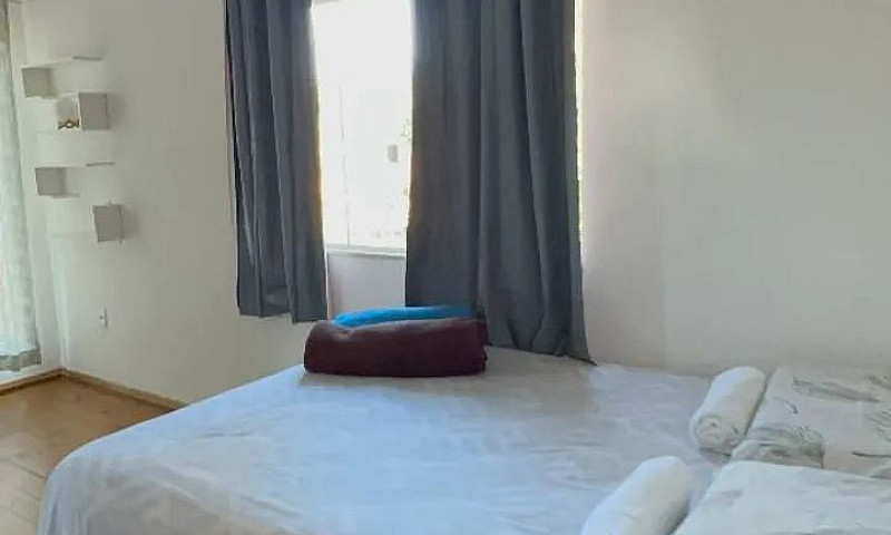 Alugo Suíte E Quarto...