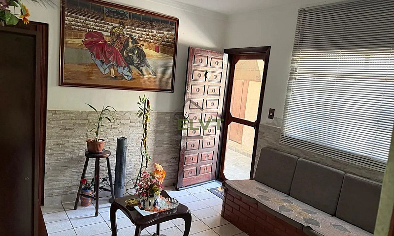 Casa À Venda No Bair...