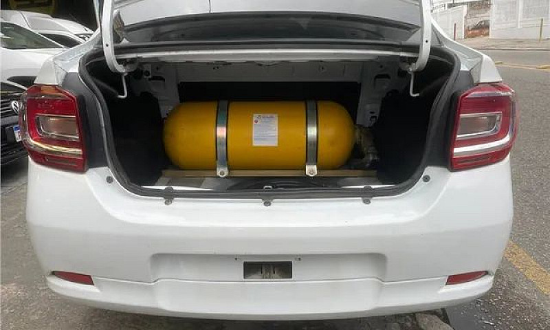 Renault Logan 2020 1...