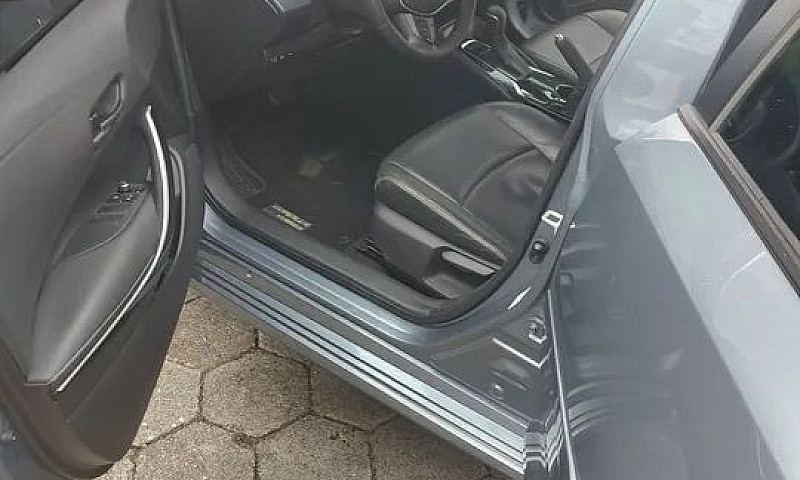 Corolla Altis 1.8 Hy...