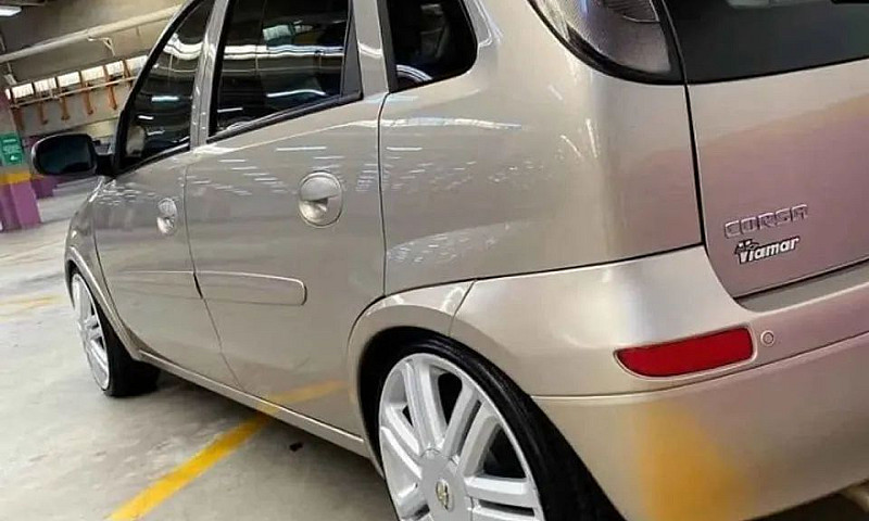 Chevrolet Corsa Hat....