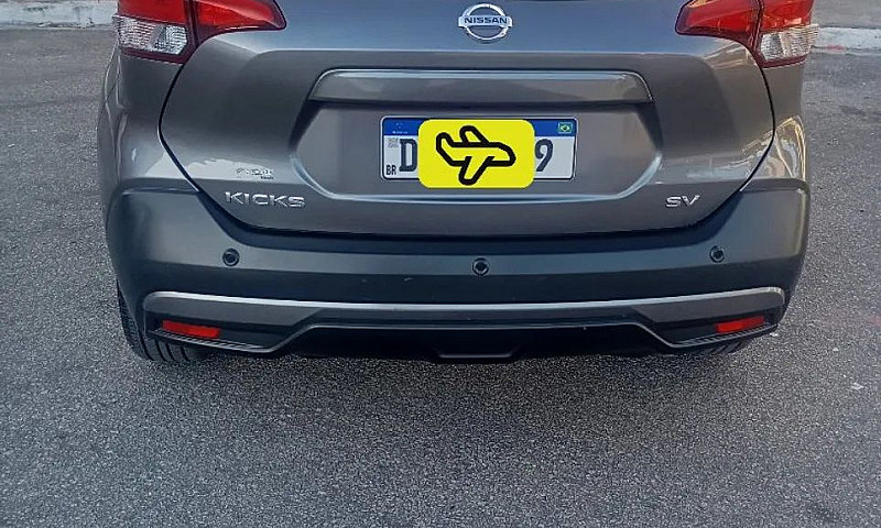 Nissan Kicks Sense 1...