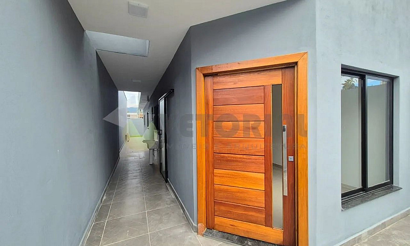 Casa Com 2 Dormitóri...