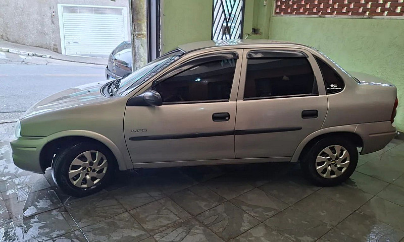Chevrolet Corsa Sed....