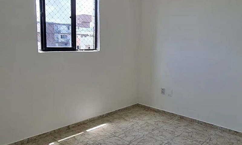 Alugo Apartamento 03...