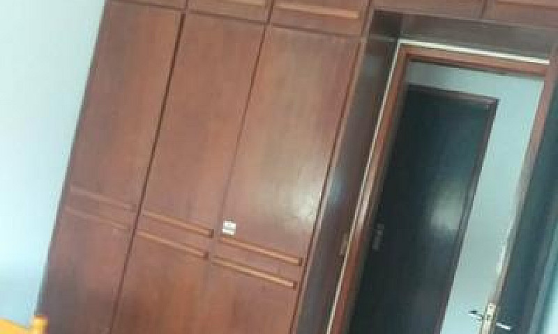 Alugo Quarto...