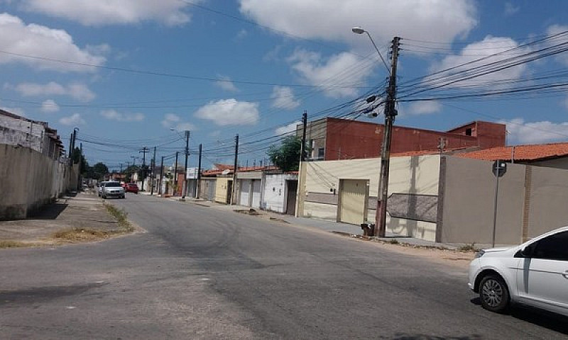 Maraponga/ Vendo...