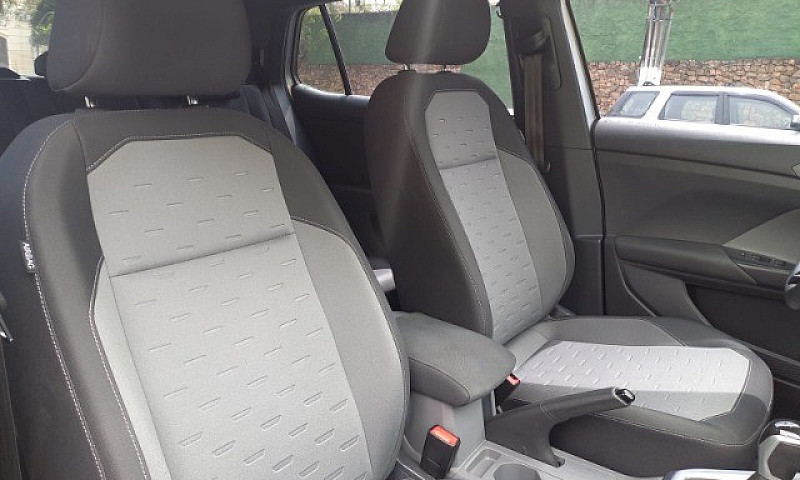 Volkswagen T-Cross C...