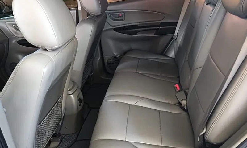 Hyundai Tucson 2.0 1...