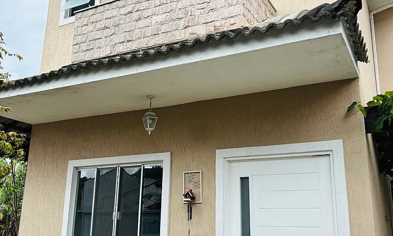 Casa Com Piscina Gra...