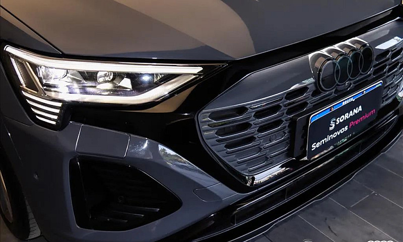 Audi E-Tron Sportb. ...