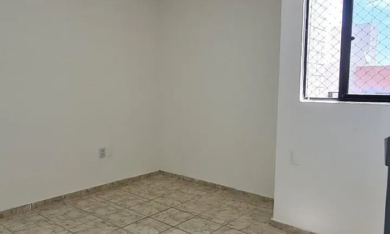 Alugo Apartamento 03...