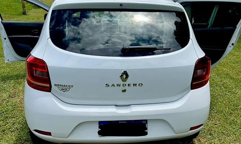 Renault Sandero Auth...
