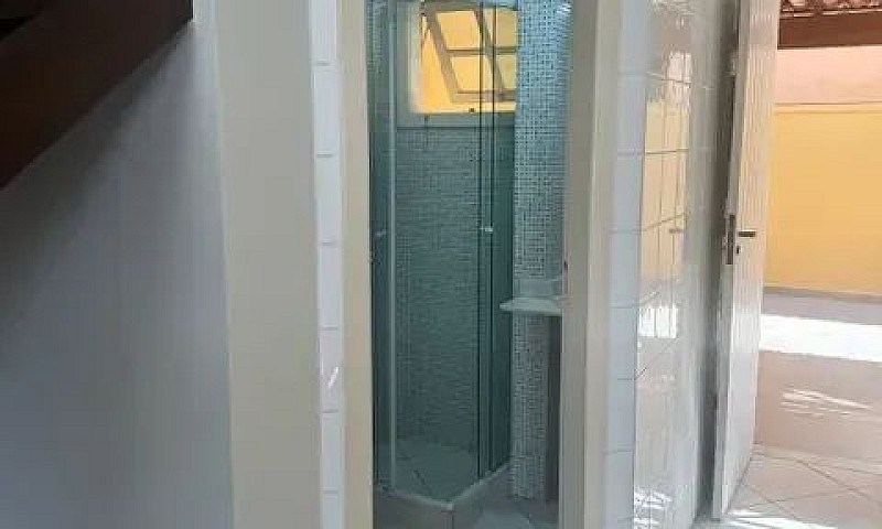 Casa De Condomínio P...