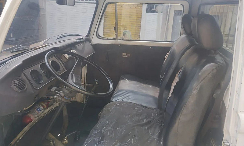 Volkswagen Kombi Pic...