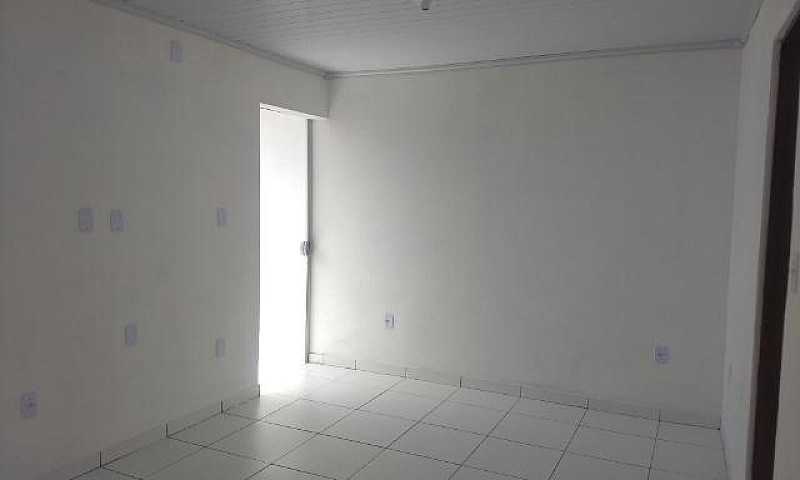 Casa - Quarto E Sala...