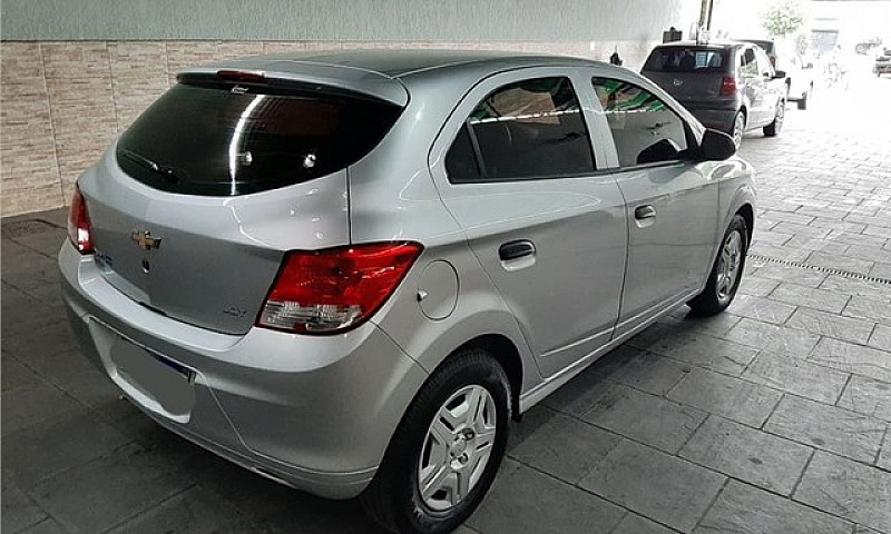 Chevrolet Onix 2018 ...