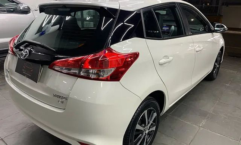Yaris Xs ...