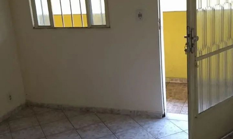 Aluga-Se Excelente C...