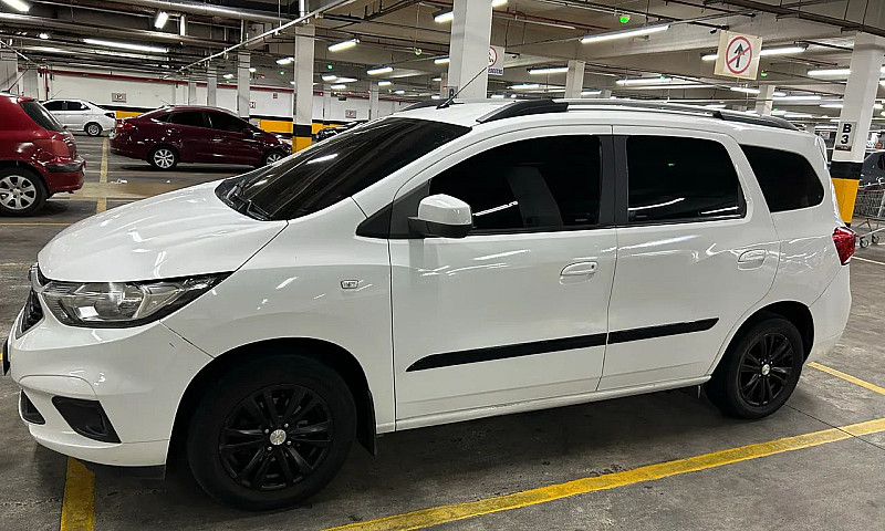 Chevrolet Spin Lt 1....