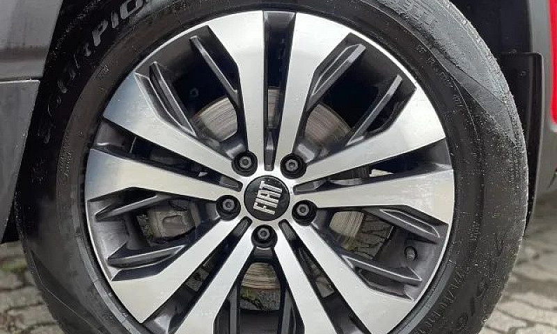 Fiat Toro Volcano 1....