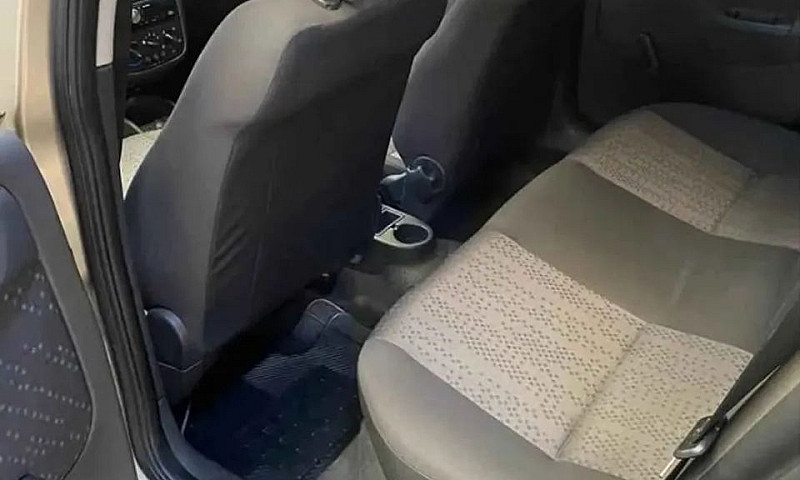 Chevrolet Corsa Hat....